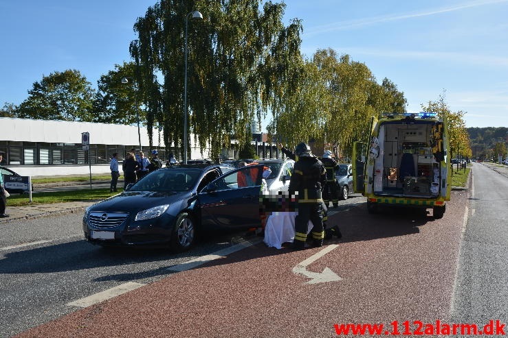 FUH med fastklemte. Boulevarden i Vejle. 02/10-2014. Kl. 14:46.