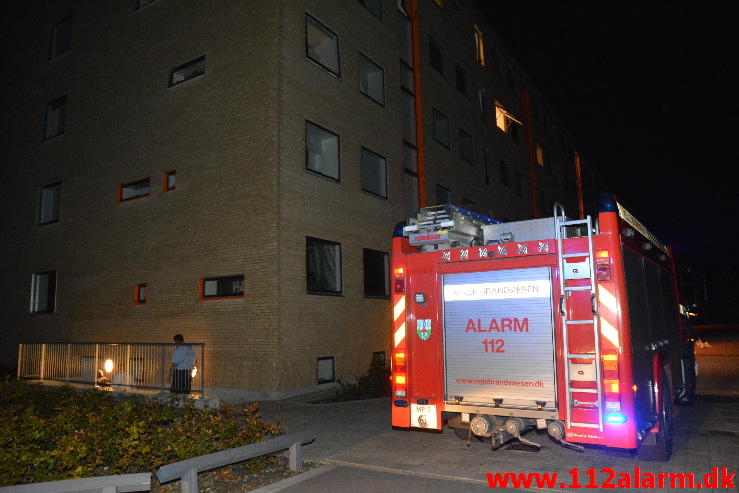 Brand i Etageejendom. Finlandsvej i Vejle. 05/10-2014. Kl. 22:30.