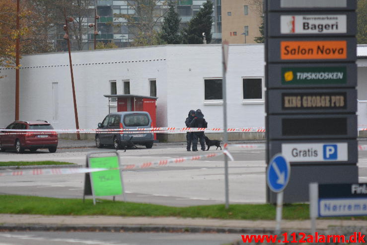 Bombe i Døgnboksen. Nørremark Center i Vejle. 17/10-2014. Kl. 14:15.