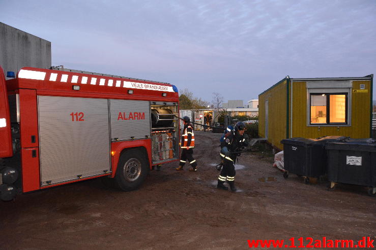 Brand i Container. Ved DGI huset i Vejle. 30/10-2014. Kl. 06:53.