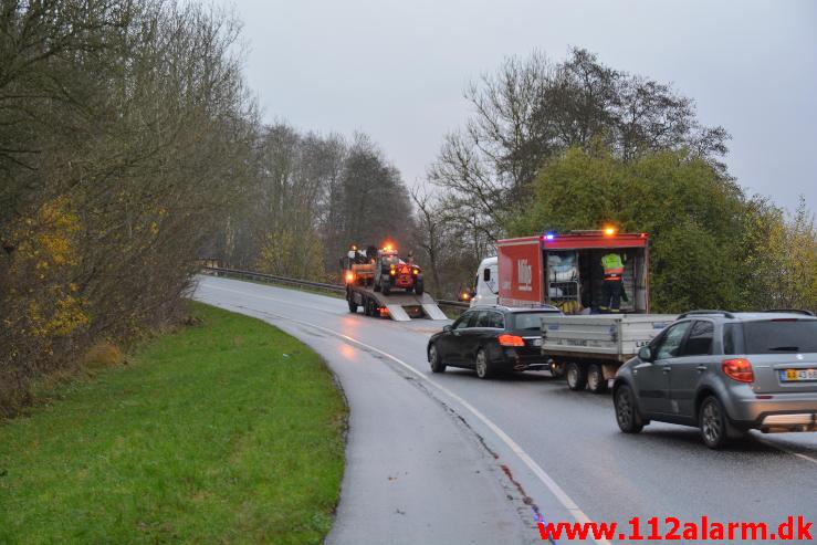 Fejemaskine smed olie Vardevej i Vejle 19/11-2014. Kl. 15:18.