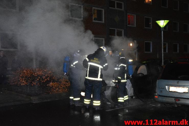 Brand i bil Finlandsvej 82 i Vejle. 21/11-2014. Kl. 17:00.