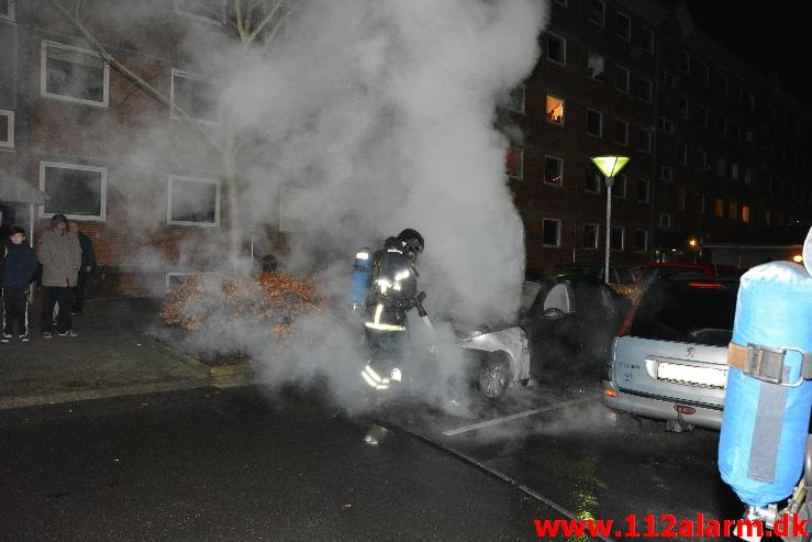 Brand i bil Finlandsvej 82 i Vejle. 21/11-2014. Kl. 17:00.