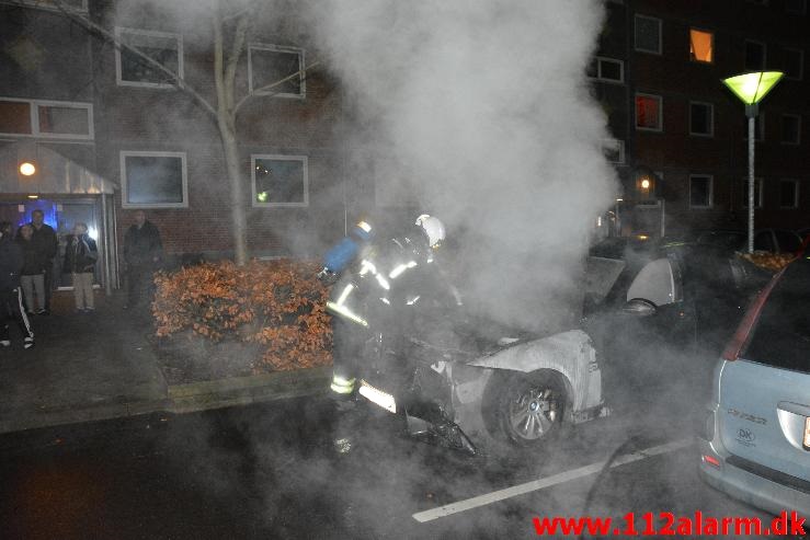 Brand i bil Finlandsvej 82 i Vejle. 21/11-2014. Kl. 17:00.