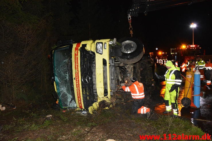 Chauffør ville undvige et rådyr. Hampen, Vejlevej A13. 19/12-2014.