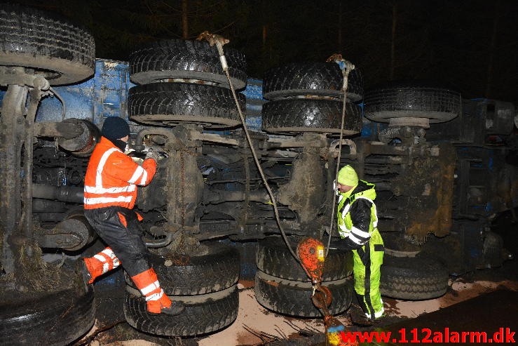 Chauffør ville undvige et rådyr. Hampen, Vejlevej A13. 19/12-2014.