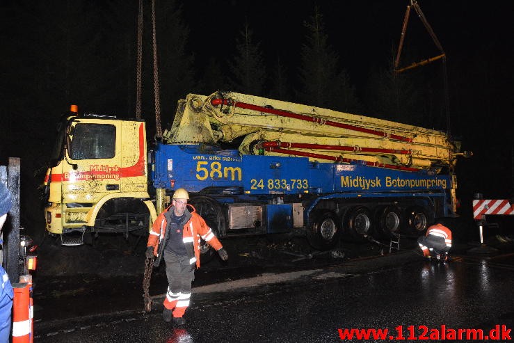 Chauffør ville undvige et rådyr. Hampen, Vejlevej A13. 19/12-2014.