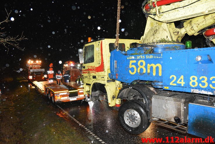 Chauffør ville undvige et rådyr. Hampen, Vejlevej A13. 19/12-2014.