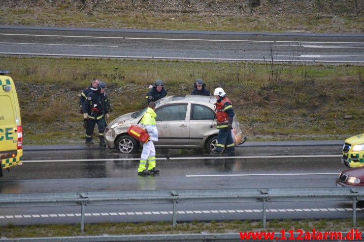 Havnede på taget. Motorvejen i sydgående retning. 20/12-2014. Kl. 14:00.