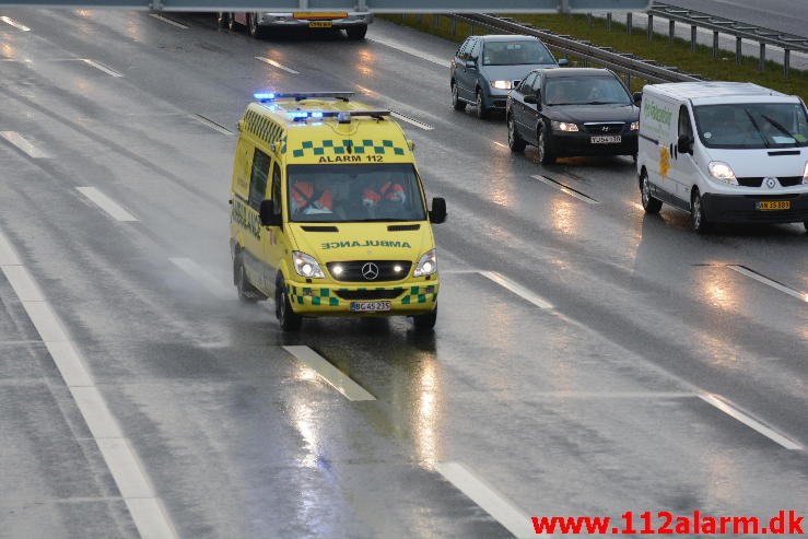 Havnede på taget. Motorvejen i sydgående retning. 20/12-2014. Kl. 14:00.