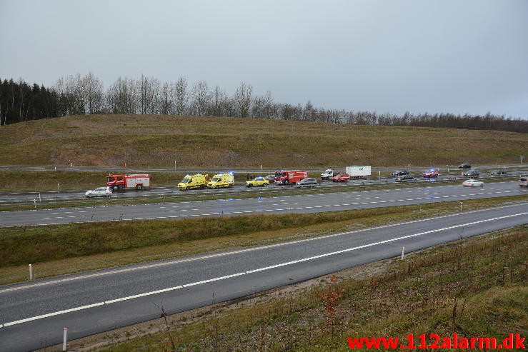 Havnede på taget. Motorvejen i sydgående retning. 20/12-2014. Kl. 14:00.