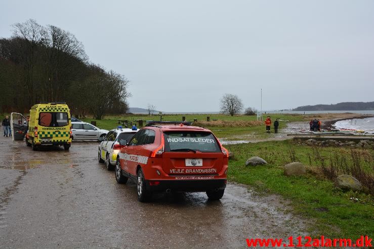 Redning - Drukneulykke.  Ved Tirsbæk strand. 23/12-2014. KL. 12:13.