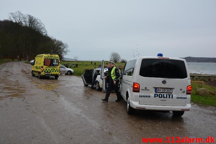 Redning - Drukneulykke.  Ved Tirsbæk strand. 23/12-2014. KL. 12:13.