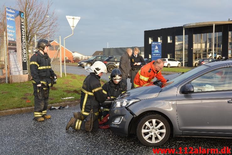 FUH med fastklemt. Lindevej i Lindved.  30/12-2014. Kl. 13:39.