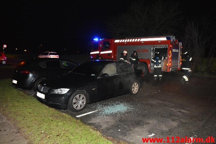 Bilbrand nytårsaften. Hasselvænget i Vejle. 01/01-2015. Kl. 03:03.