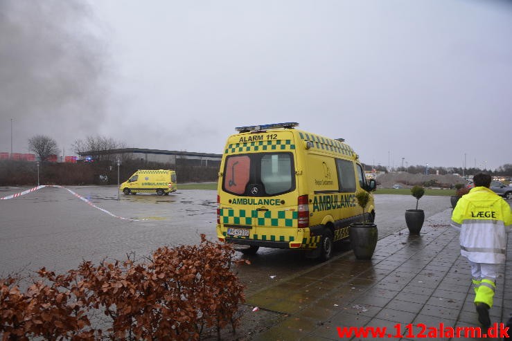 Brand i industribygning. Dandyvej i Vejle. 11/01-2015. Kl. 13:35.