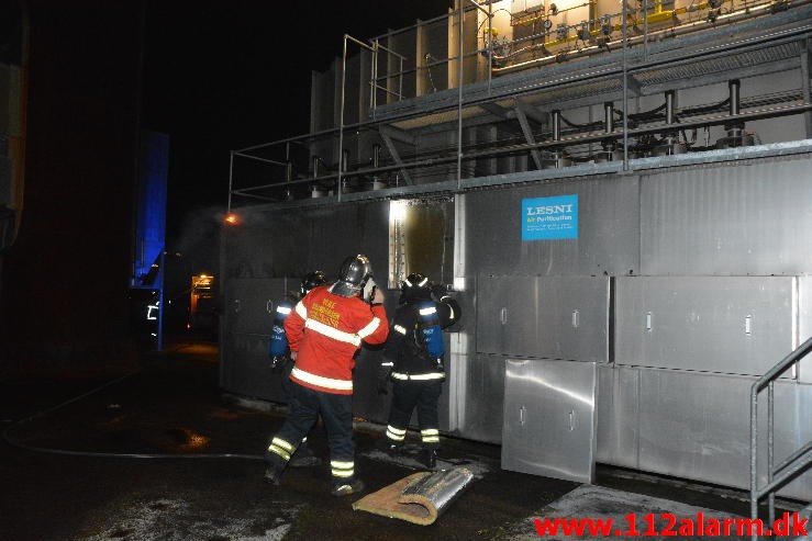 Industribygning brand Elektro Isola. Grønlandsvej i Vejle. 15/01-2015. Kl. 1:14.