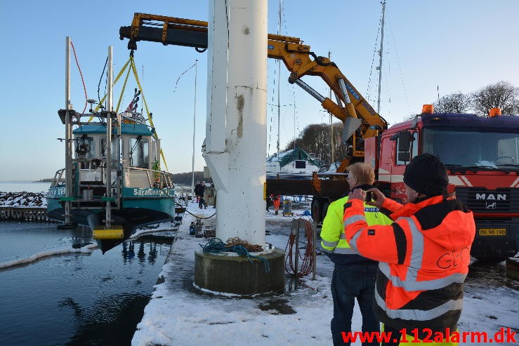 Sara Maatje XVI sank inde i Brejning Havn. 25/01-2015. 