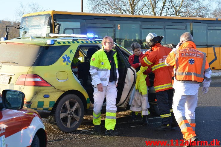 Mindre Trafikuheld. Vestre Engvej og Boulevarden i Vejle. 04/02-2015. Kl. 9:38.