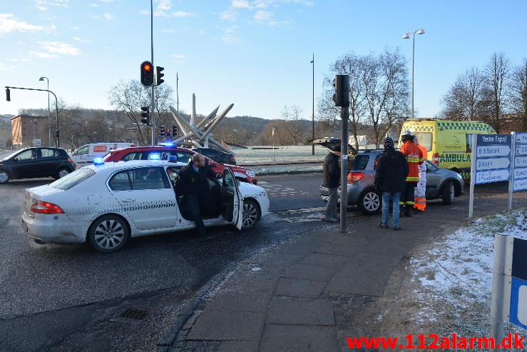 Mindre Trafikuheld. Vestre Engvej og Boulevarden i Vejle. 04/02-2015. Kl. 9:38.