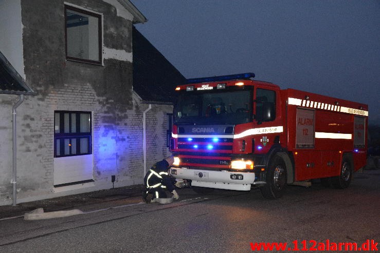 Brand i værksted. Kirkevej i Vejle. 14/02-2015. Kl. 17:32.