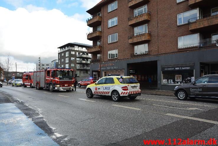 En dame faldt ned i en brønd. Dæmningen i Vejle. 22/02-2015. Kl. 13:09.