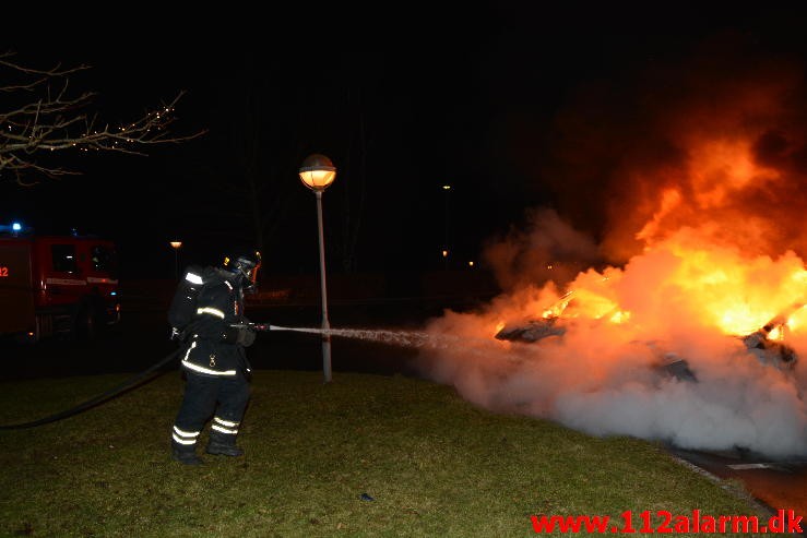 Bilbrand. Løget Center 69 i Vejle. 22/02-2015. Kl. 23:41.