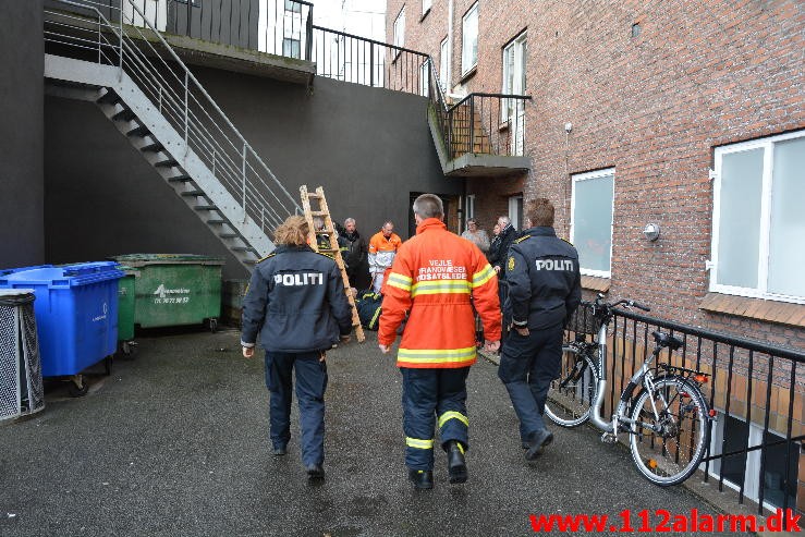 En dame faldt ned i en brønd. Dæmningen i Vejle. 22/02-2015. Kl. 13:09.