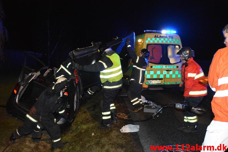 FUH med fastklemt. Andkær på Andkærvej. 10/03-2015. Kl. 21:08.