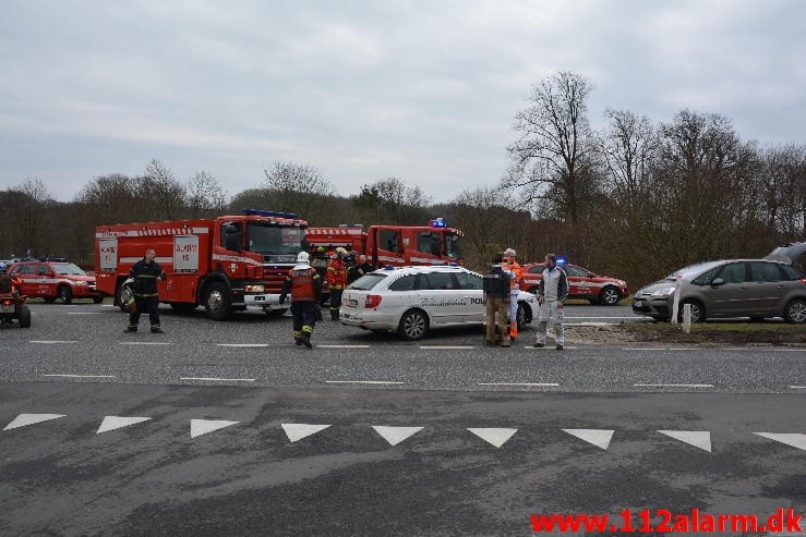 Alvorligt trafikuheld. Jennumvej og Bredstenvej ved Skibet. 27/03-2015. Kl. 14:43.