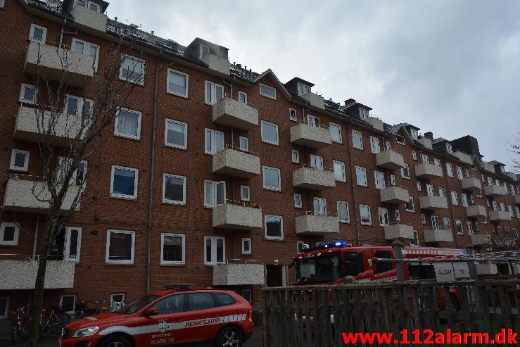 Mindre bygningsbrand. Østerled i Vejle. 29/03-2015. KL. 17:01.