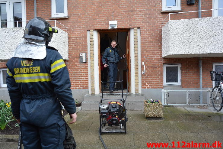 Mindre bygningsbrand. Østerled i Vejle. 29/03-2015. KL. 17:01.