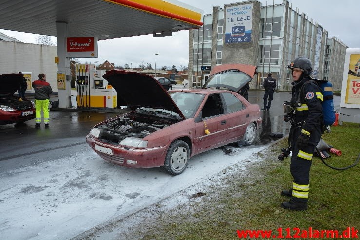 Bilbrand. Shell Horsensvej i Vejle. 2/03-2015. Kl. 15:24.