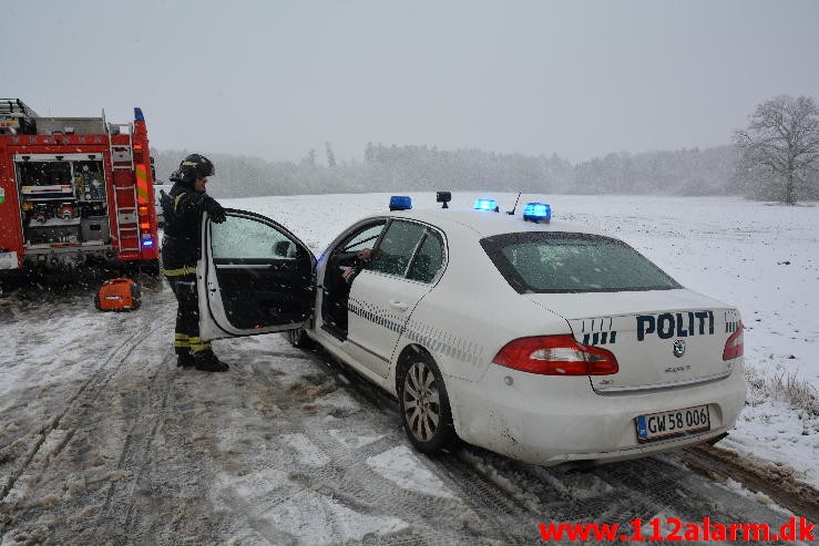 Færdselsuheld med Fastklemt. Klattrupvej i Velling. 31/03-2015. Kl. 07:49.