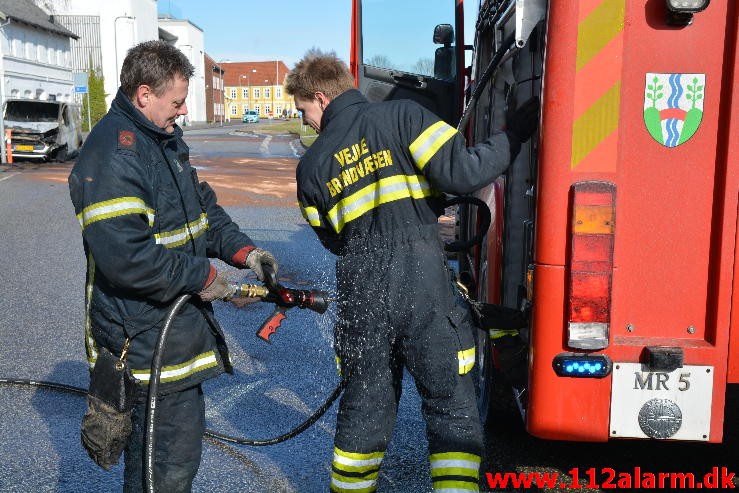 Bilbrand. Gormsgade i Jelling. 3/03-2015. Kl. 11:03.