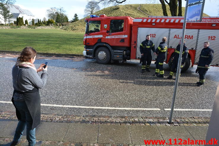 Bilbrand. Gormsgade i Jelling. 3/03-2015. Kl. 11:03.