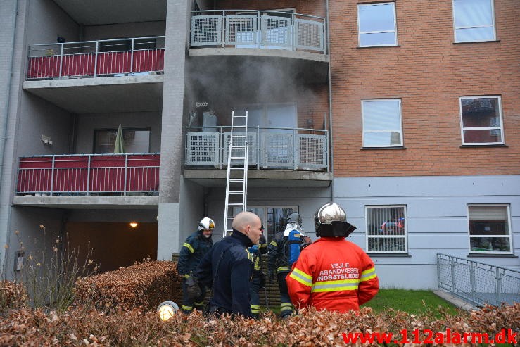 Brand Etageejendom. Grønnegade i Vejle. 10/04-2015. KL. 06:42.