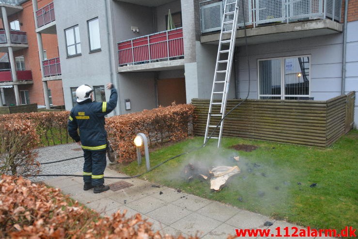 Brand Etageejendom. Grønnegade i Vejle. 10/04-2015. KL. 06:42.