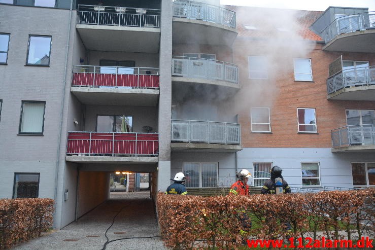 Brand Etageejendom. Grønnegade i Vejle. 10/04-2015. KL. 06:42.