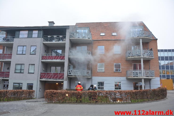 Brand Etageejendom. Grønnegade i Vejle. 10/04-2015. KL. 06:42.