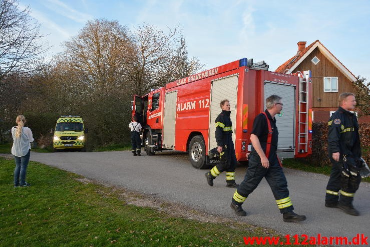 En person var styrtet på sin mountainbike. Gauerslund skov ved Børkop. 20/04-2015. KL19:39.