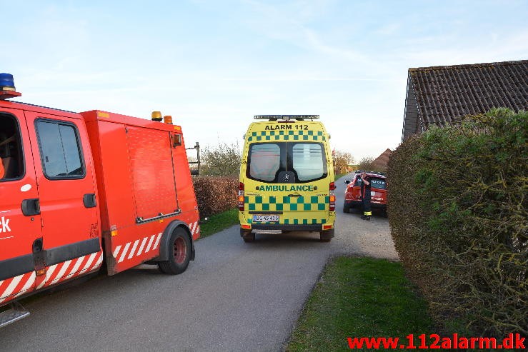 En person var styrtet på sin mountainbike. Gauerslund skov ved Børkop. 20/04-2015. KL19:39.