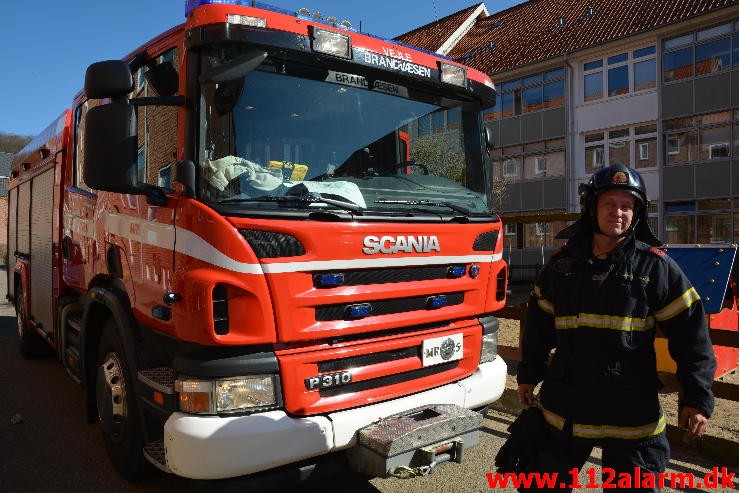 Brand i Etageejendom. Signesvej i Vejle. 06/04-2015. Kl. 11:05.