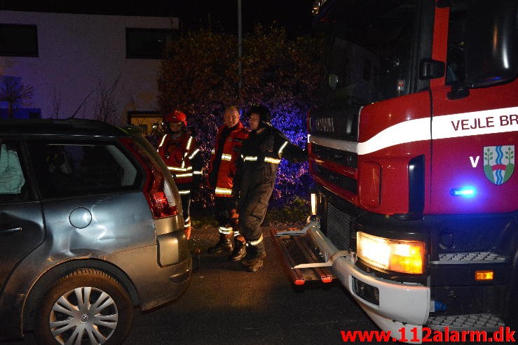 FUH med fastklemt. Mølvangvej 75 Jelling. 08/04-2015. Kl. 21:20.