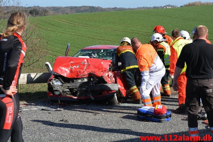 Alvorligt trafikulykke. Vingstedvej ved Vingsted. 09/04-2015. KL. 16:23.