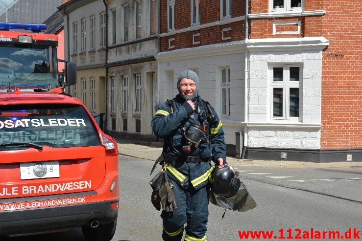 Brand i etageejendom. Langelinie 15 i Vejle. 02/05-2015. Kl. 14:34.