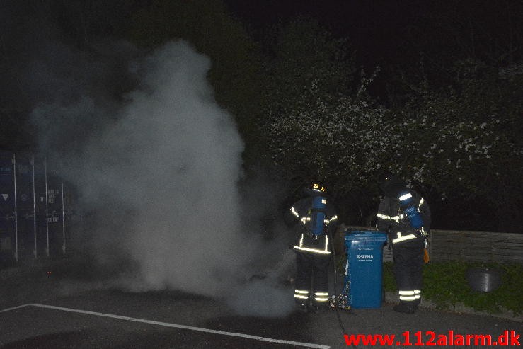 Containerbrand. Damhaven 3 i Vejle. 11/05-2015. Kl. 22:28.