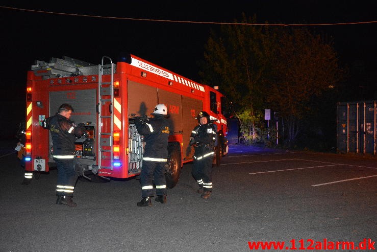 Containerbrand. Damhaven 3 i Vejle. 11/05-2015. Kl. 22:28.