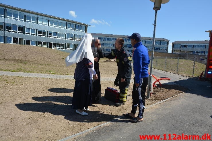 Brand i en Lejlighed. Løget Center 69 i Vejle.  09/06-2015. Kl. 10:45.