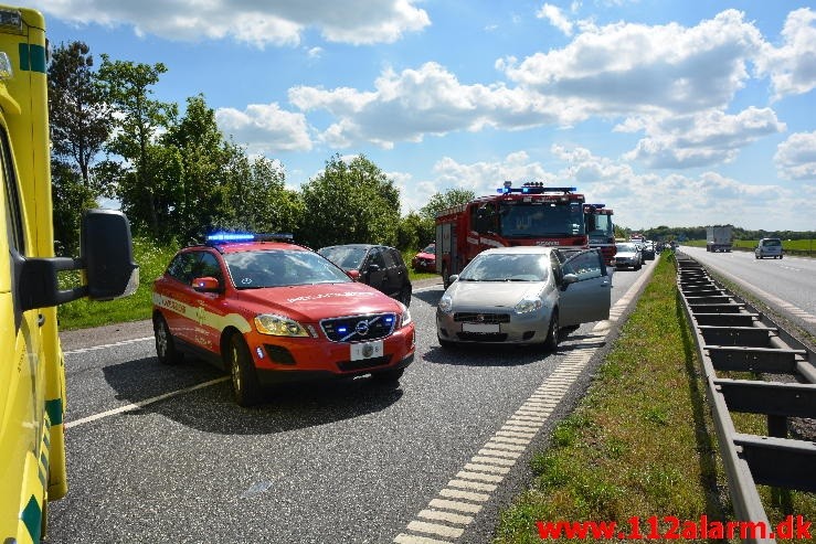 Færdselsuheld med fastklemt. Motorvejen E45 i nordgående. 12/06-2015 Kl. 15:01.